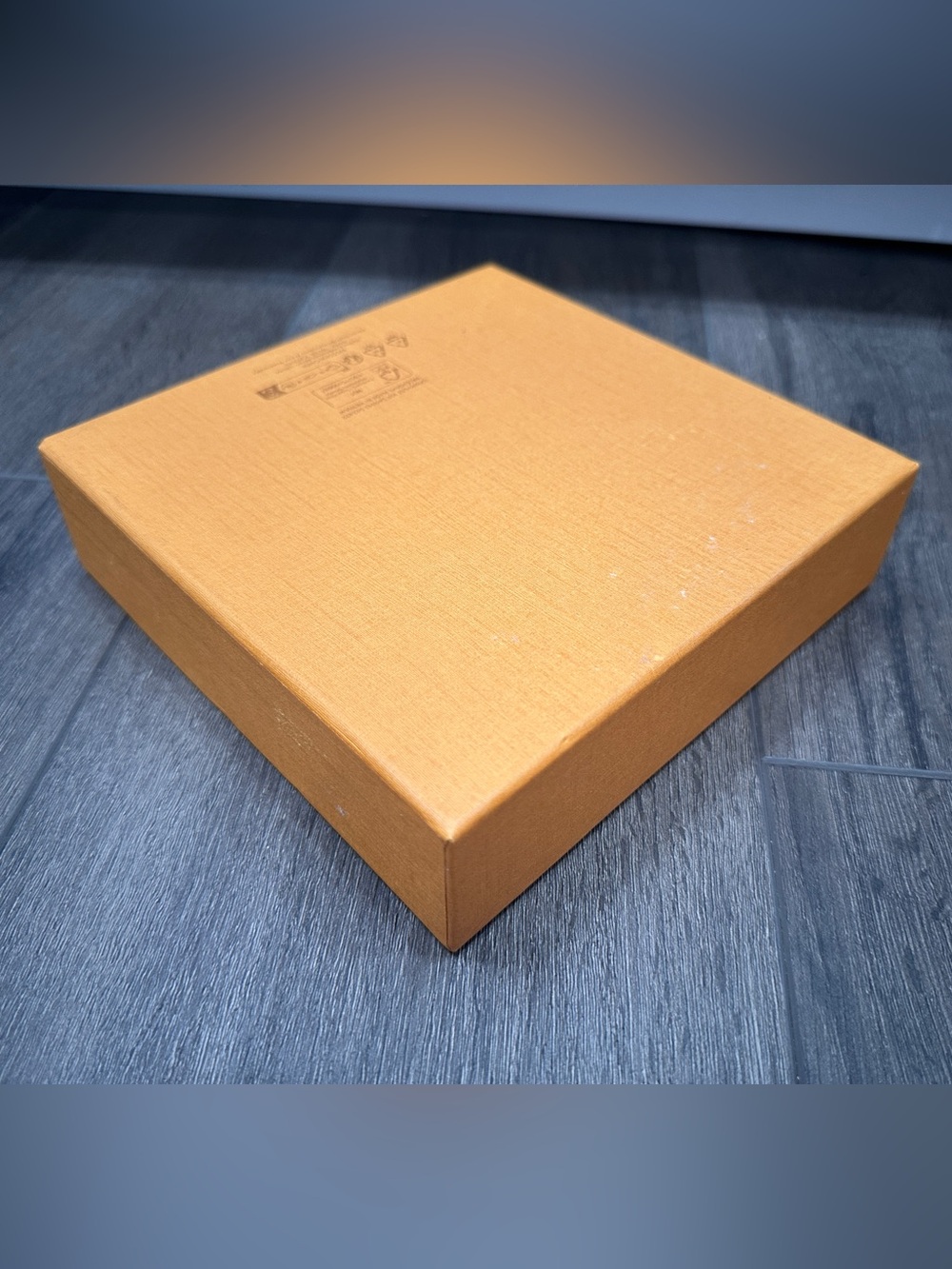 LOUIS VUITTON SIGNATURE ORANGE PAPER EMPTY WALLET BOX. PRE-OWNED. - Picture 12 of 12